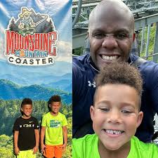 Aaron Michael Troxler (@reellife_aarontroxler) • Instagram photos and videos