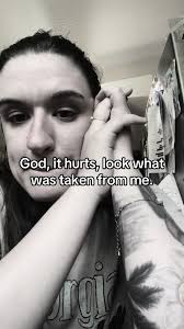 Autumn Foti (@akfotiii)