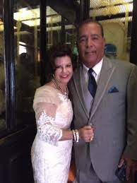 The cougars head coach loves what he's doing, where he's at and the people around him at houston. Coach Kelvin Sampson On Twitter Happy Birthday To My Wife And High School Sweetheart