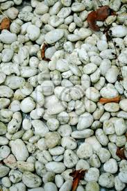 Bearbeitete gerundete steine in korngrößen zwischen 2 und 63 mm. Weisse Steine Im Garten Sind Der Hintergrund Fototapete Fototapeten Granit Felsbrocken Texturierte Myloview De