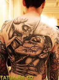 Calaveras de amor para novios. El Beso