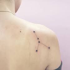 This is a romantic tattoo that the sensitive cancer will love. Foolish Dreams Constelacao De Cancer Cancer Constellation