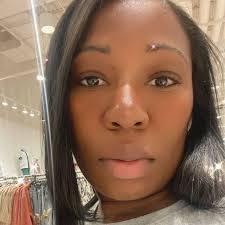 Shenice Jones's Instagram, Twitter & Facebook