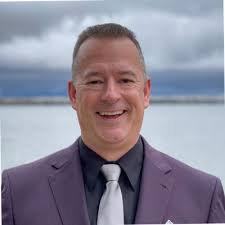 Last week, I successfully defended my thesis, Consumer Motives to Guide  Omnichannel Apparel Shopping in a Post-Pandemic Environment: A Qualitative  Study of College Students, and have now graduated…