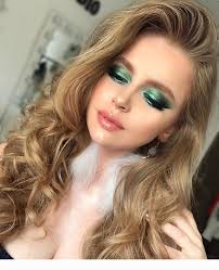 We consulted a celebrity makeup artist for her simple tips on makeup for green eyes. Amazing Green Eye Makeup Blonde Hair Coolladies Net