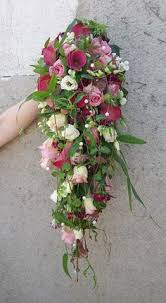 Nicht alle bundesstaaten sind schon so weit, landesweit haben nach angaben der gesundheitsbehörde cdc. Die 310 Besten Ideen Zu Brautstrauss Tropfen Wasserfall Brautstrauss Brautstrausse Blumenstrauss Hochzeit