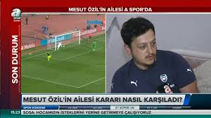 20 yaşındayken milli takımda oynamaya başladı. Ozelroportaj Mesut Ozil In Ailesi A Spor A Konustu Youtube