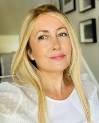 Louise Wiseman's Instagram, Twitter & Facebook