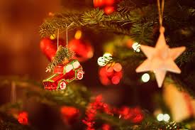 12 Christmas Traditions Around The World Christmas Tree Traditions