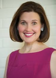 Julie Malloy's Instagram, Twitter & Facebook