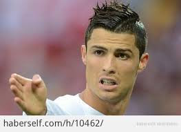 Ancak önemli olan bu saç modelinin bizim heyecanımızın simgesi olması. Cristiano Ronaldo 3 Numara Sac