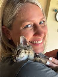 Coyote Sighting in Autumn Lakes Neighborhood, Indiana