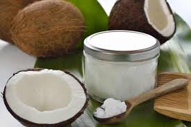 Coconuts And Organic Coconut Oil In A Glass Jar On White Background Hair Treatment Lhuile De Coco Huile De Noix De Coco Epaissir Les Cheveux