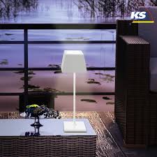 Led Akku Tischleuchte Nuindie Fur Garten Und Terrasse Ip54 2 2w 2700k 180lm Dimmbar Weiss Eckig In 2020 Led Tischleuchte Aussenleuchten