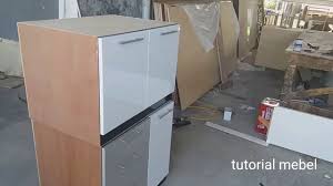 Banyak varian warna yang bisa dipilih oleh konsumen, sebut saja hijau muda, putih, biru muda, merah muda dan juga krim. Popular 39 Ketebalan Multiplek Untuk Kitchen Set