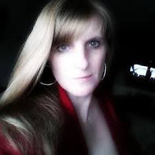 Lucia Neal's Instagram, Twitter & Facebook