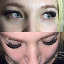 Lisa Lash's Instagram, Twitter & Facebook