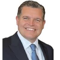 80+ perfiles de «Bermea»