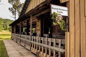 10 Amazing Outdoor Alabama Wedding Venues Mywedding Alabama Wedding Venues Outdoor Wedding Venues Alabama Weddings