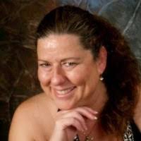 Arlene Redmond's Instagram, Twitter & Facebook