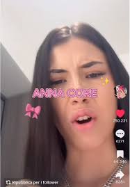 Trucchi per labbra idratate e moda Coreana