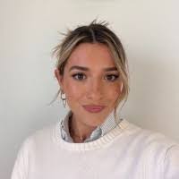 Liz Bales's Instagram, Twitter & Facebook