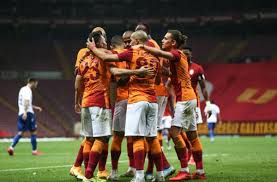 Yaşanan tartışmalar sonrası marcao da sarı kart gören bir diğer isim. Galatasaray Alanyaspor Macinin Muhtemel 11 Leri