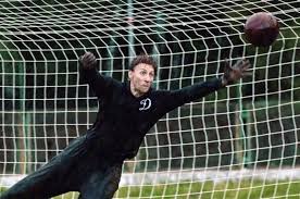 Coping with the refugee crisis is developmental challenge of the decade, according to german minister gerd müller. Lev Yashin Facts Bio Career Net Worth Aidwiki