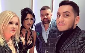 Ea a ajuns la iml din cauza comportamentului său suspect. Viorica È™i IoniÈ›Äƒ De La Clejani ReacÈ›ie NeaÈ™teptatÄƒ Despre Fulgy È™i Margherita Ei Cred CÄƒ Totul Li Se Cuvine Galerie Foto Galerie Foto Stiri Vedete Si Evenimente Viva Ro