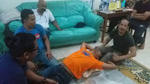 Bahagian belakang saya sentiasa sakit dan xmampu untuk mengangkat beban yang berat.kehidupan saya seharian amat menyedihkan kerana saya tidak mampu untuk hidup. Rawatan Slip Disc Di Lehar Youtube