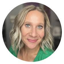 Tricia Mooney's Instagram, Twitter & Facebook