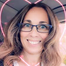 Where is the best place in Alaska to see orcas in early May?