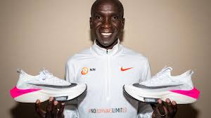 Pilih ukuran sepatu yang hendak dibeli, dan tambahkan catatan khusus kepada ncrsport apabila ada. Eliud Kipchoge 1 59 Attempt Kit Nike Next Nike News