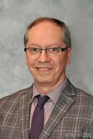 In This Issue A Voice for Education Growing Up Online AND Social media  identities