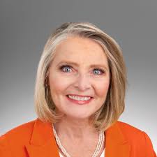 Mary Langseth's Instagram, Twitter & Facebook