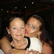 Leanne Foley's Instagram, Twitter & Facebook