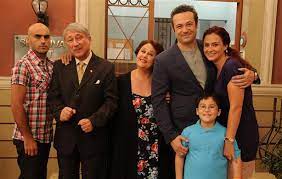 Levent üzümcü filmleri ve levent üzümcü dizileri. Sen Yuva Vikipedi