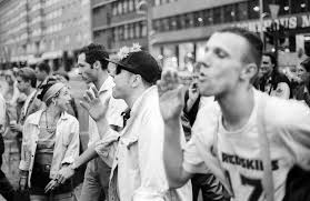 Rave the planet will veranstaltung mit spenden finanzieren. Erste Love Parade Vor 25 Jahren In Berlin Ein Fotograf Erzahlt