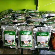 Tingginya permintaan madu di kalangan masyarakat yang tidak diimbangi dengan peningkatan produksi madu, saat ini telah dimanfaatkan sebagian oknum pedagang untuk meraup keuntungan lebih banyak dengan menjual madu palsu. Teh Daun Jati Obat Diet Toko Online Taiwan Serba Ada Facebook