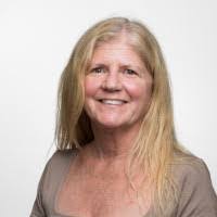 Elizabeth Schoenherr's Instagram, Twitter & Facebook