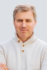 How does the Blockchain boom affect the software industry and what concrete  effects will it have throughout this decade?