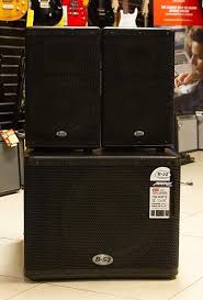 No matter how big the concert venue or small the room, my boom bass cabinet can handle it. B 52 Matrix 1500 1200 Watt 15 Sub Two 10 2 Way Three Reverb