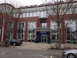 Ge capital is the financial services division of ge, focused on serving customers and markets aligned with ge's industrial businesses. Datei Ge Capital Bank Jpg Wikipedia
