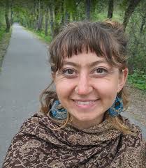 Wondering if anyone knows of activities for my Dad who is 88, as in  painting, craft, ect, around the local area without it costing a fortune.  We found bingo at Forestville RSL