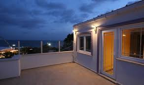 Yagmur Bulutlari Geliyor En Iyisi Odalarimiza Cekilelim Siesta Hotel Istanbul The Rain Clouds Are Gathering Let S Go Into Our Rooms Siesta Bulutlar Istanbul