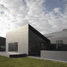 Without personally seeing the estate, a bachelor and world traveler purchased the rundown home and called designers cavin and claire costello to return it to its former glory. 13 Of The Best Contemporary Irish Homes On Dezeen