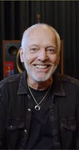 Steven Oren's Instagram, Twitter & Facebook