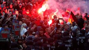 O jundiaí agora entrevistou quatro representantes históricos deste espectro político: A Cidade Alema Que Se Tornou O Centro De Batalhas Entre Neonazistas E Manifestantes De Esquerda Bbc News Brasil
