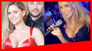 Listen to dundika by erica lulakwa, 17 shazams. Dundika Vallomasa Nem Tudtam Elfogadni Amit A Tukorben Lattam Youtube