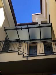 I costi delle tettoie si aggirano tra i 39 euro e i 359 euro. Pensiline In Ferro Lugo Castel San Pietro Terme Tettoie Coperture Gazebo Costruzione